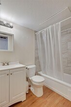 2207 Leon St, Unit 204 in Austin, TX - Building Photo - Building Photo