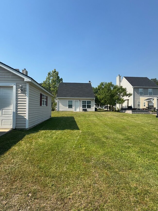 193 University Pkwy in Bluffton, SC - Foto de edificio - Building Photo