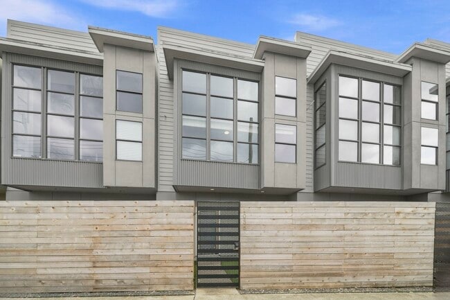 property at 1035 Bonner St