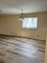 181 N Britton Creek Ct in Hendersonville, NC - Building Photo - Building Photo