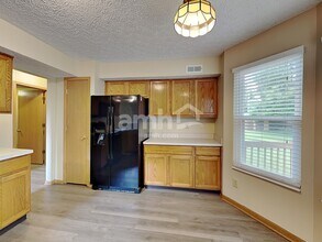5896 Oreily Dr in Galloway, OH - Building Photo - Building Photo