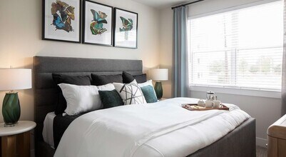 2425 Bell St in Houston, TX - Foto de edificio - Building Photo