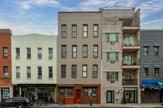 604 Manhattan Ave in Brooklyn, NY - Building Photo - Building Photo