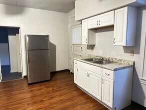 526 Westinghouse Ave in Wilmerding, PA - Building Photo - Building Photo