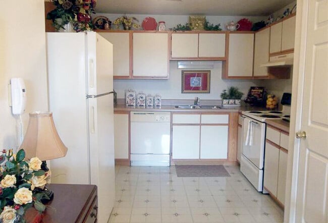 The Summit At Osage in Osage Beach, MO - Building Photo - Building Photo