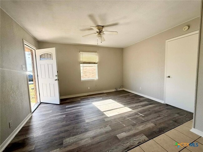 1805 N W S Young Dr in Killeen, TX - Building Photo - Building Photo