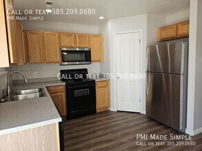 2138 Lodge Pole Dr in Eagle Mountain, UT - Building Photo - Building Photo