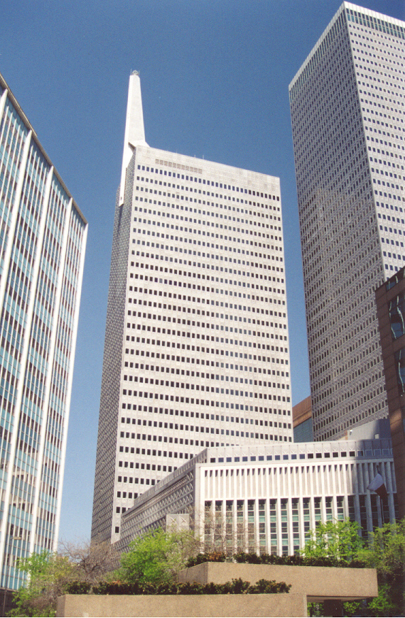 Gables Republic Tower in Dallas, TX - Foto de edificio - Building Photo