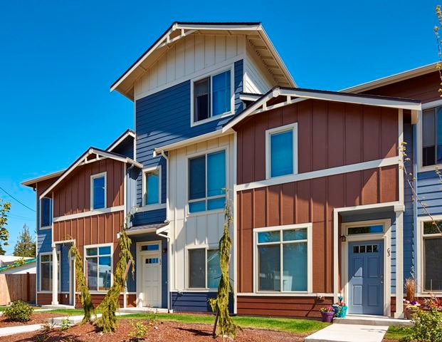 Pinnacle Townhomes in Lynnwood, WA - Building Photo - Building Photo