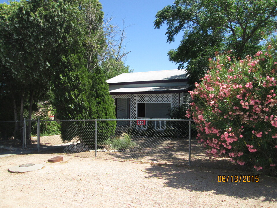 502 E 7th St in Benson, AZ - Foto de edificio