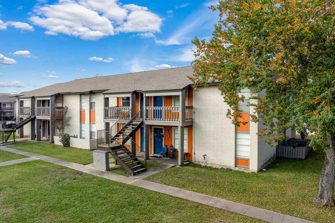 Summerstone in Victoria, TX - Building Photo