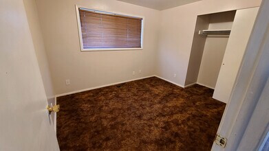 2049 W 4450 S in Roy, UT - Building Photo - Building Photo