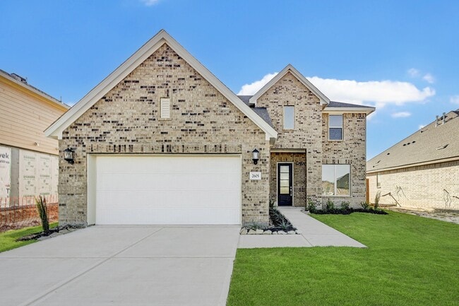 property at 2605 Mackinac Bay Dr