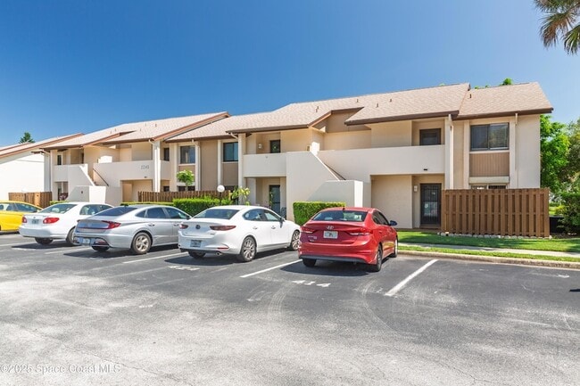 2245 Golf Isle Dr, Unit 424 in Melbourne, FL - Building Photo - Building Photo