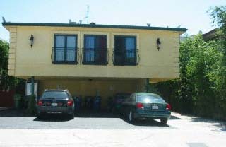 1054 S Wooster St in Los Angeles, CA - Foto de edificio - Building Photo