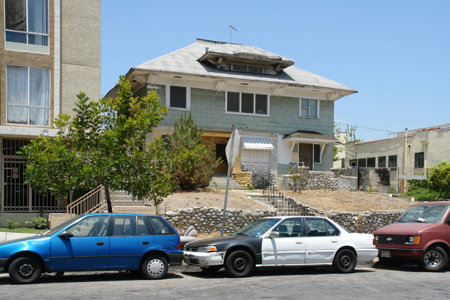 2949 Leeward Ave in Los Angeles, CA - Building Photo - Building Photo