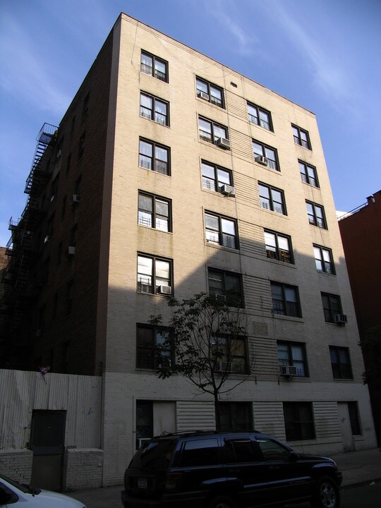 999 Sheridan Ave in Bronx, NY - Building Photo