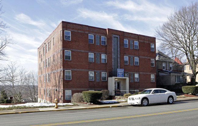 Garden Villa Apartments in Pittsburgh, PA - Building Photo - Building Photo