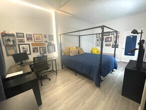 820 E 6th St, Unit 3 in Boston, MA - Foto de edificio - Building Photo