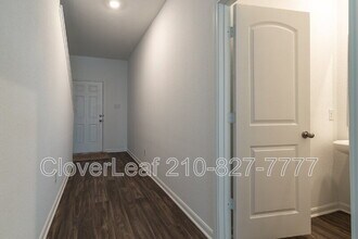 4139 Trail de Paris in New Braunfels, TX - Building Photo - Building Photo