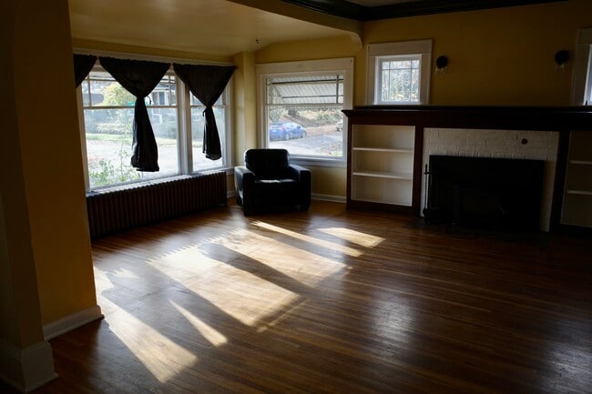 property at 8607 SE Morrison St