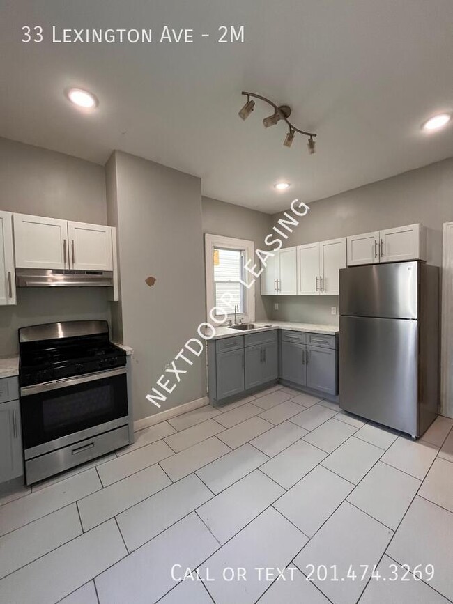 33 Lexington Ave