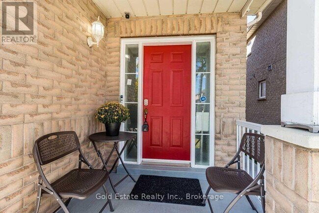 45 Rotunda St in Brampton, ON - Building Photo - Building Photo