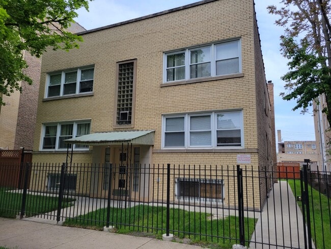 5645 N Spaulding Ave, Unit 1