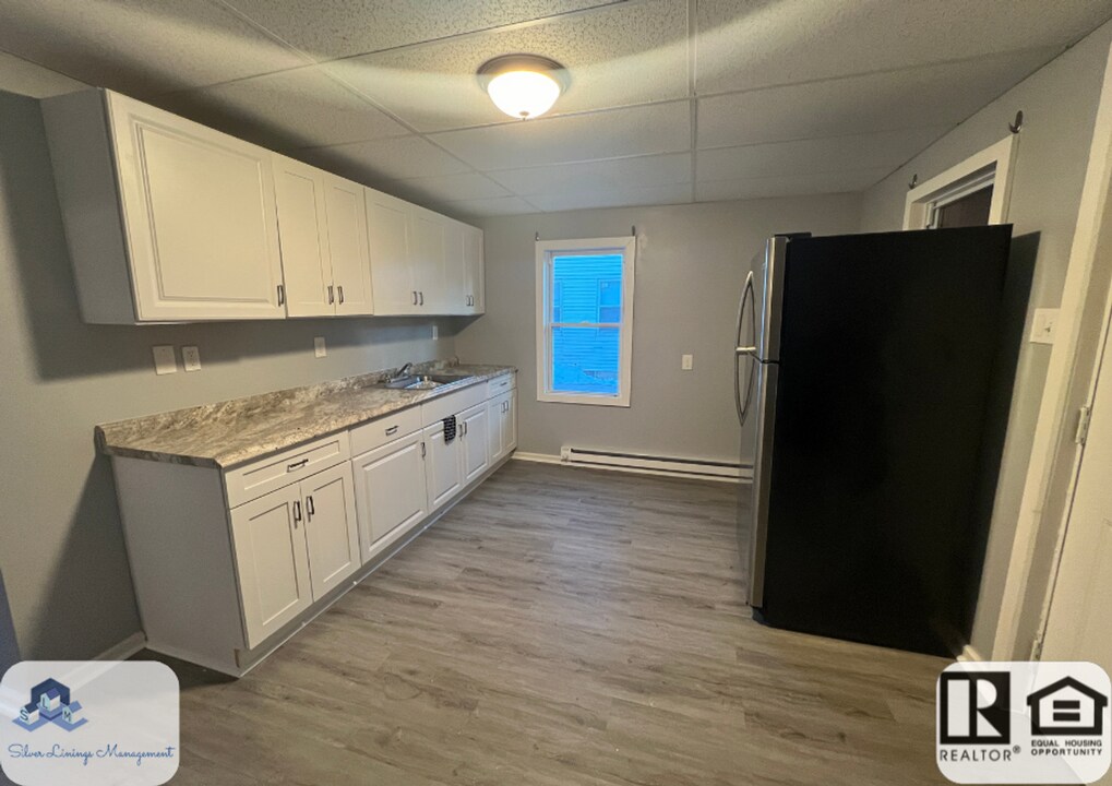 23 Sigel St in Worcester, MA - Building Photo