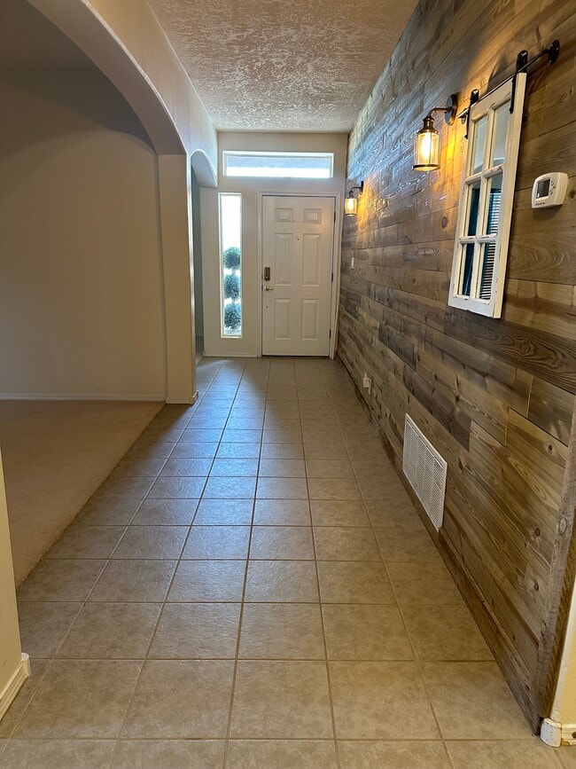 6400 Freemont Hills Loop NE in Rio Rancho, NM - Building Photo - Building Photo