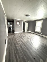 428 E 27th St, Unit 2 in Erie, PA - Foto de edificio - Building Photo