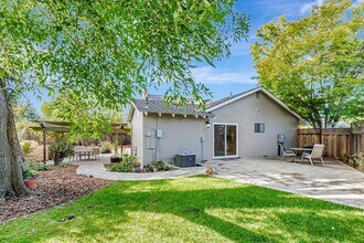 1080 Remsen Ct in Sunnyvale, CA - Building Photo - Building Photo