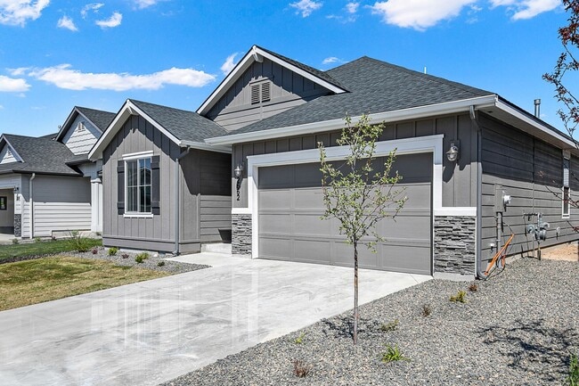 2662 W Balboa Dr in Kuna, ID - Building Photo - Building Photo