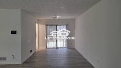 3530 Morning Creek Dr in College Park, GA - Foto de edificio - Building Photo