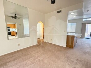 11766 E Becker Ln in Scottsdale, AZ - Building Photo - Building Photo