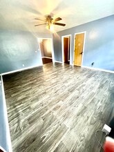 1002 W Carroll St, Unit 1 in Macomb, IL - Foto de edificio - Building Photo