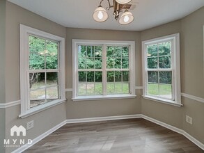 204 Sunset Ridge Dr in Newnan, GA - Foto de edificio - Building Photo