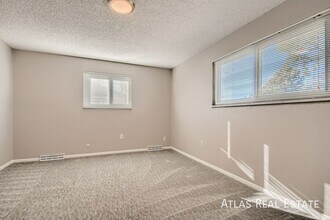 886 S 11th Ave in Brighton, CO - Building Photo - Building Photo