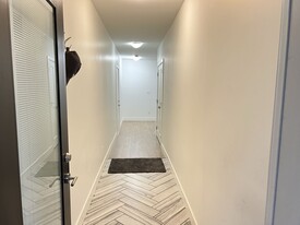 13250 16 Av in Surrey, BC - Building Photo