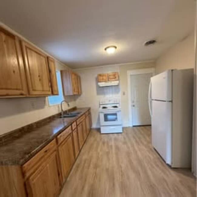 2716 Oak Ave in Altoona, PA - Building Photo - Building Photo