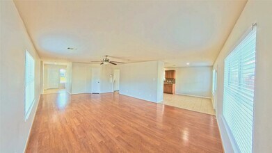 2843 Maybrook Hollow Ln in Houston, TX - Building Photo - Building Photo