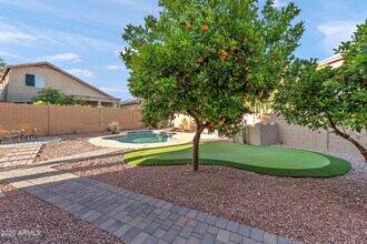 4556 E Madre Del Oro Dr in Cave Creek, AZ - Building Photo - Building Photo