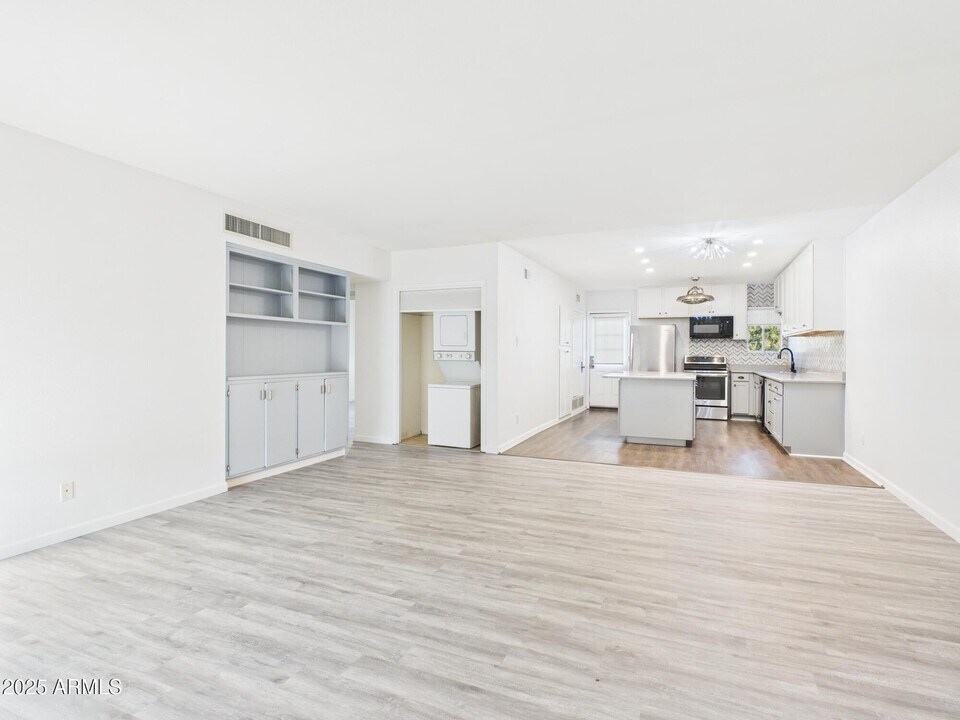 6501 N 17th Ave in Phoenix, AZ - Building Photo