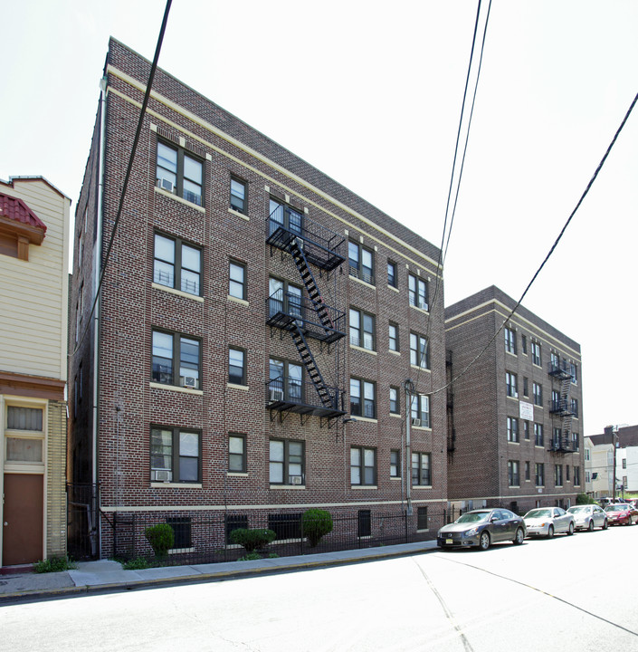 378-380 Union Ave in Irvington, NJ - Building Photo