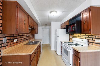 452 Harrison Ct in Vernon Hills, IL - Building Photo - Building Photo