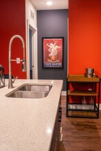 2470 Cheshire Bridge Rd NE in Atlanta, GA - Building Photo - Building Photo