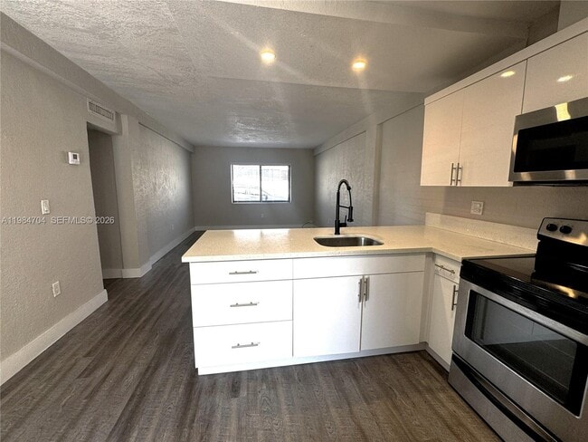 property at 805 W 30th St