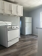 8006 Maryland Ave in Cleveland, OH - Building Photo - Building Photo