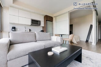 301 M St SW in Washington, DC - Building Photo - Building Photo