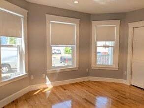 500 Main St, Unit 1 in Medford, MA - Building Photo - Building Photo
